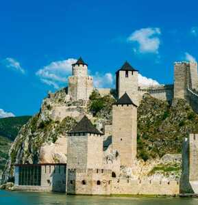 2026/08/images/tour_2198/golubac-large.jpg